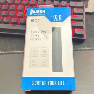 every day carry flashlight